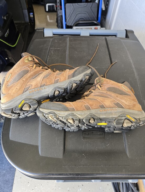 Merrell Moab Mid Hiking Boots Size 10 main image 6